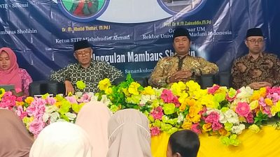 MIU Mambaus Sholihin Gelar Parenting dan Seminar Ilmiah: Siapkan Generasi Emas 2045 yang Berkarakter