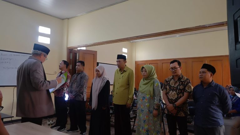 Universitas Madani Indonesia Resmi Angkat Pejabat Struktural Baru